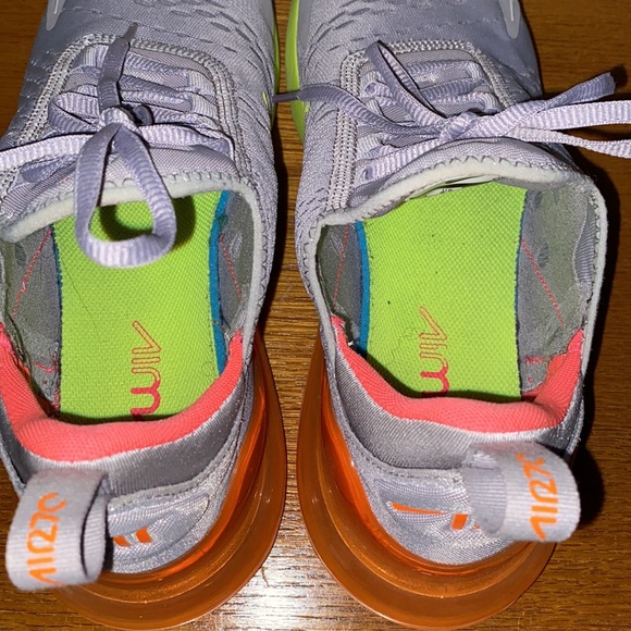 Nike 270s - Picture 3 of 9